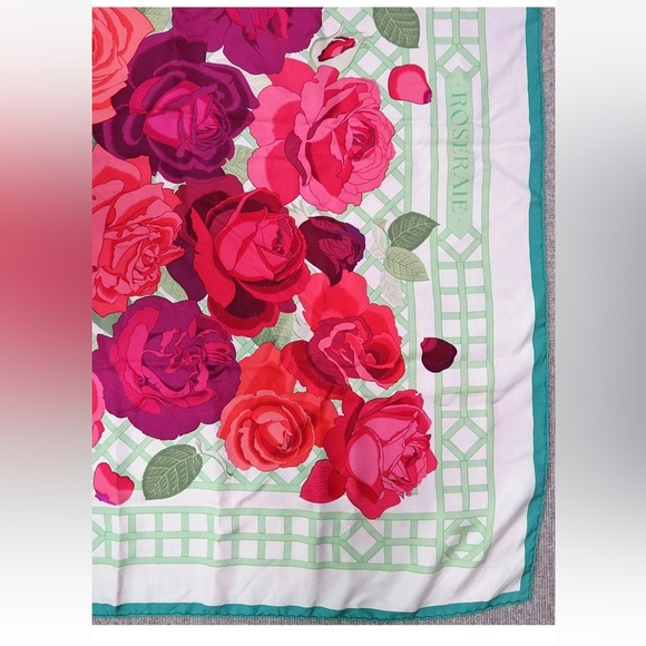 Hermes Floral Silk Scarf in Red and Green - Picture 6 of 11